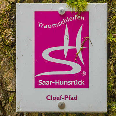 Kennzeichnung der Premiumwanderweg "Traumschleife Cloef-Pfad"