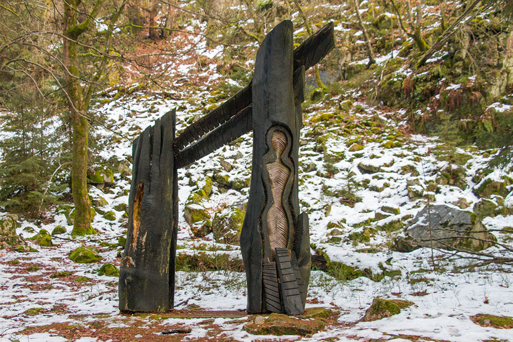 Skulptur Nr. 10: "Geheimnis der Bäume" (Ivan Patuc, Karin Lunterova Patucova)
