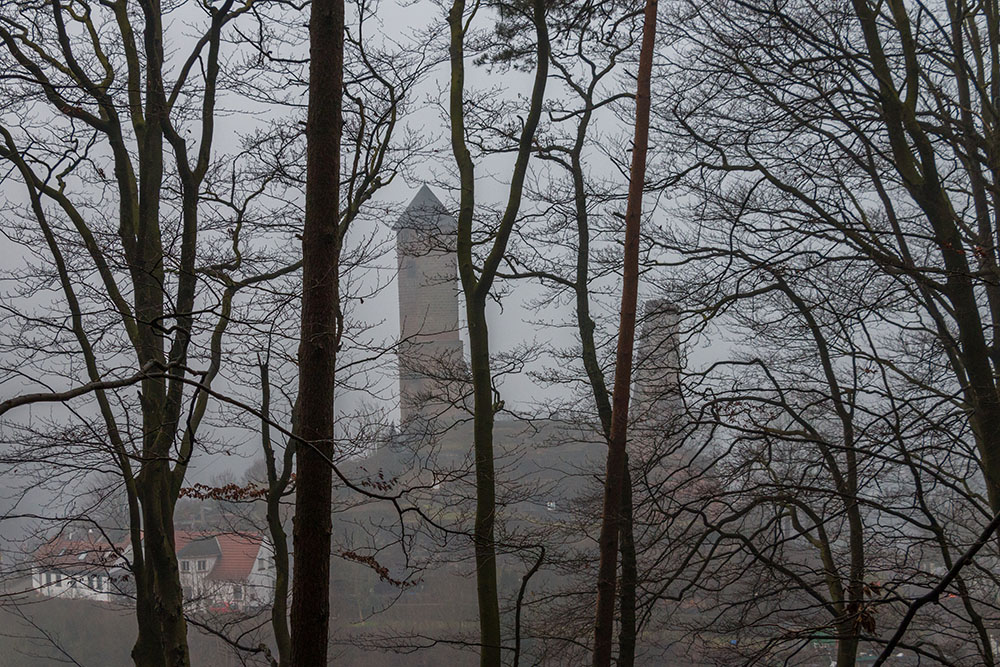 Burg Kirkel im Nebel