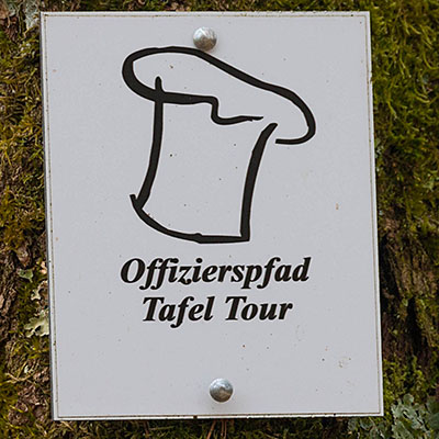Kennzeichnung der Tafeltour "Offizierspfad"