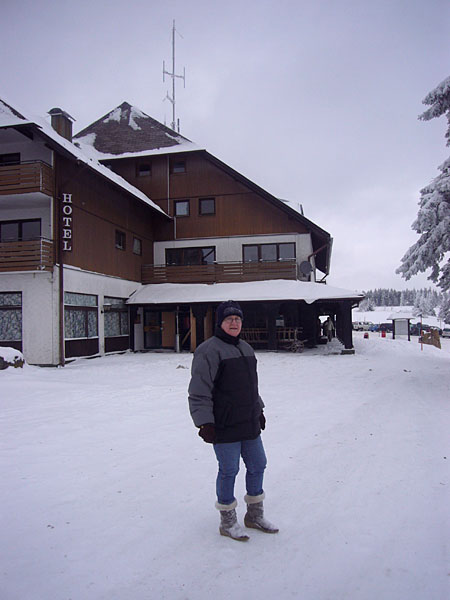 Endlich am Restaurant, jetzt schnell aufwärmen!