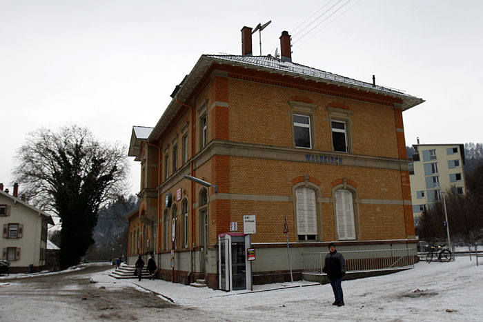 Der Bahnhof von Waldkirch ...