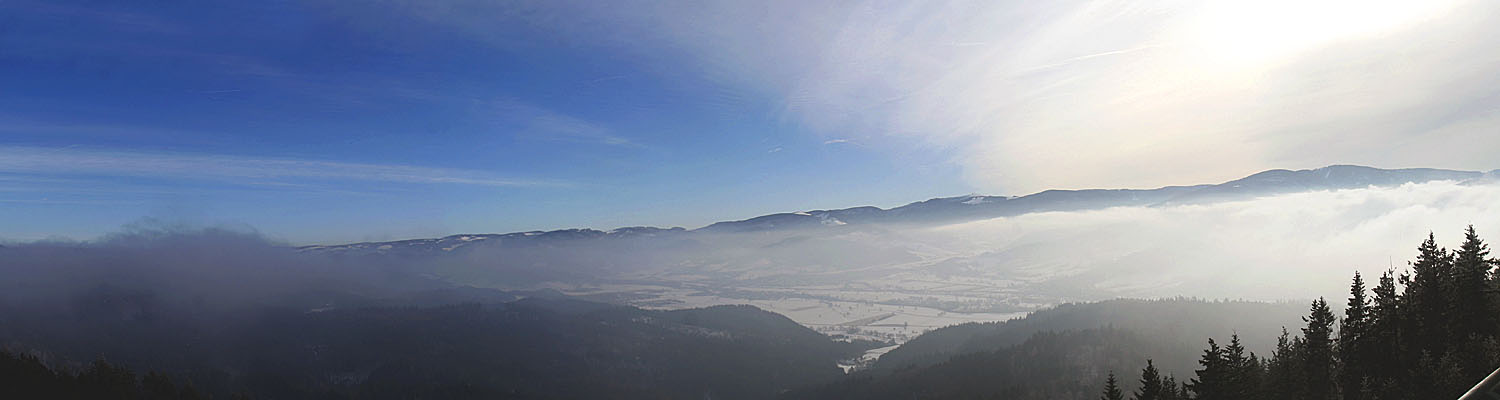 Blick vom Aussichtsturm auf dem Rosskopf