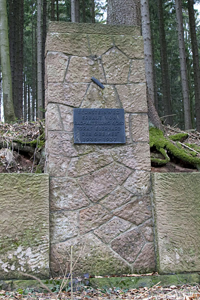 Denkmal für die Erbauer des Bernsteinweges