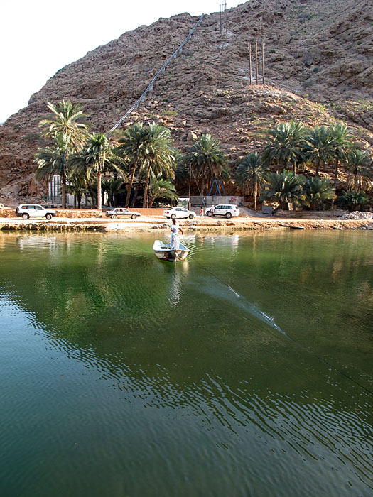 Da fällt mir immer Chris de Burgh ein, "Don't pay the ferryman!" ;-)