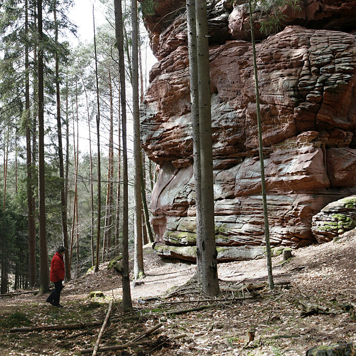 Vroni vor dem Hirschfelsen