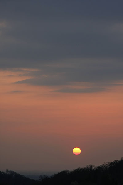 Sonnenuntergang mit Staub aus dem isländischen Vulkanausbruch
