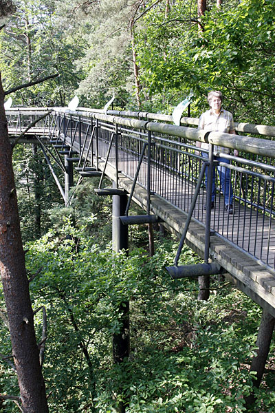 Von hoch über dem Boden ...