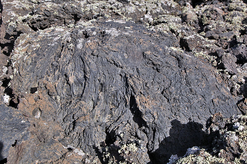 Fließspuren in der Lava