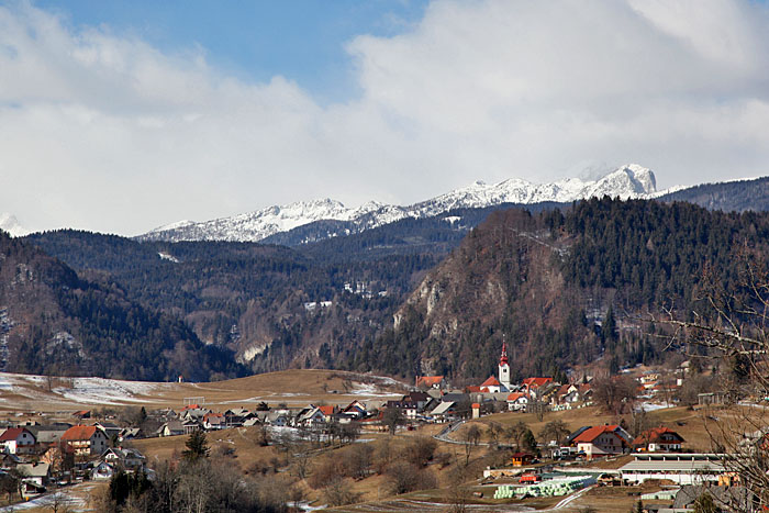 Die Schneedecke in den Tälern nimmt ab