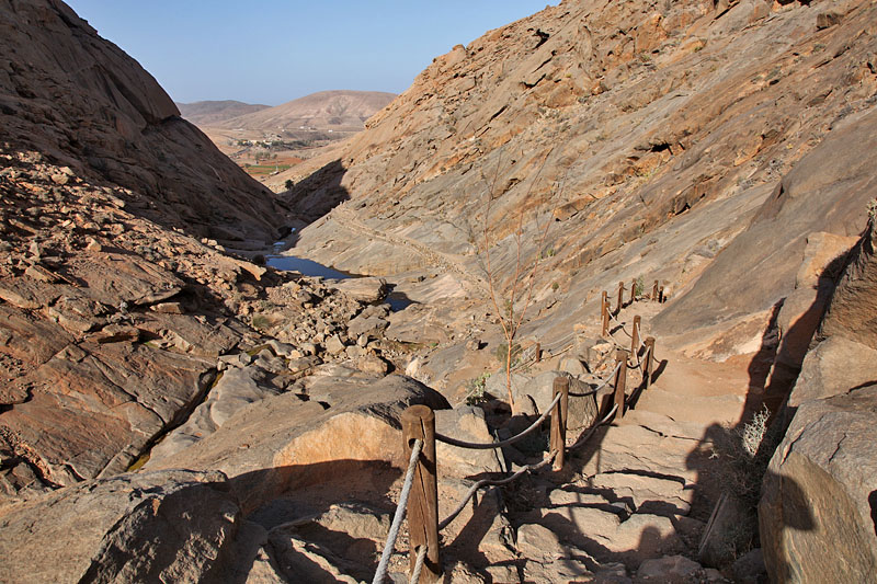 Treppen steigen strengt an, auch wenn es jetzt erstmal runter geht ;-)