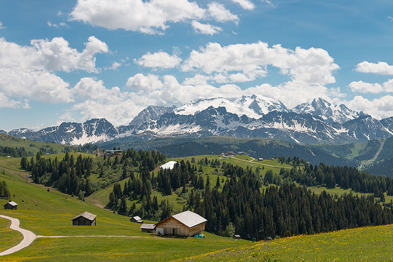 Wir laufen zur La Brancia Hütte weiter ...