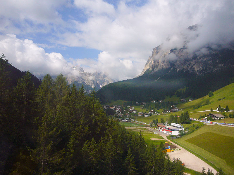 Um die Beine für den morgigen Rad-Marathon zu schonen, mache ich heute eine kurze Wanderung