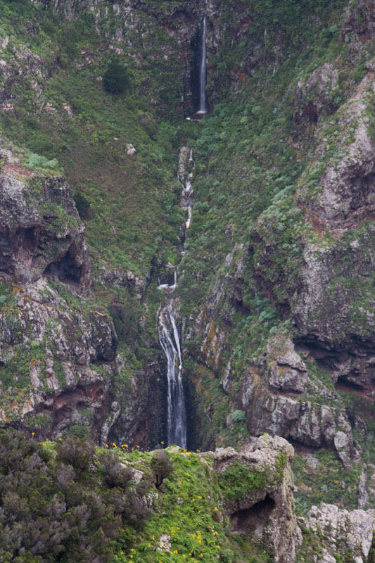 Noch mehr Wasserfälle (Wasser hat es ja durch den Regen genug)
