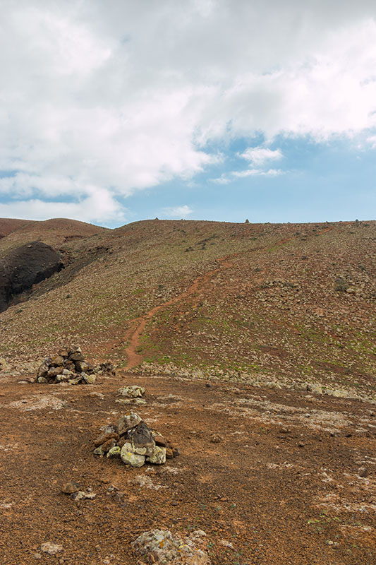 Der steile Nun führt der Pfad zum Bayuyo hinauf