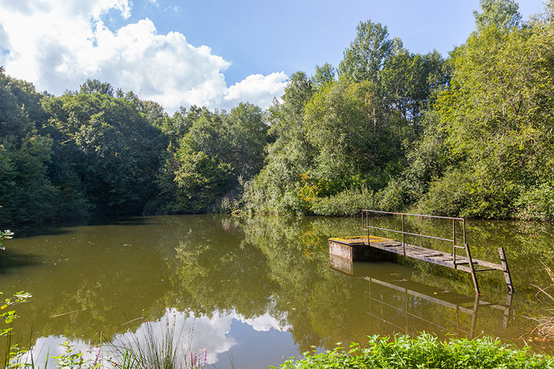 Noch feuchter als das Tal, der Weiher ;-)