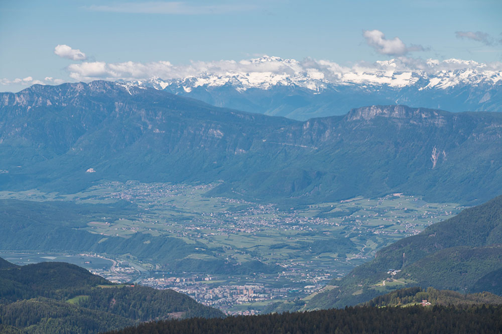 Ausblick auf die umgebenden Berge