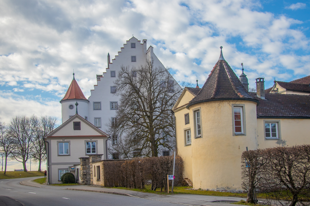 Anfahrt nach Scheidegg: Altes Schloss in Kißlegg