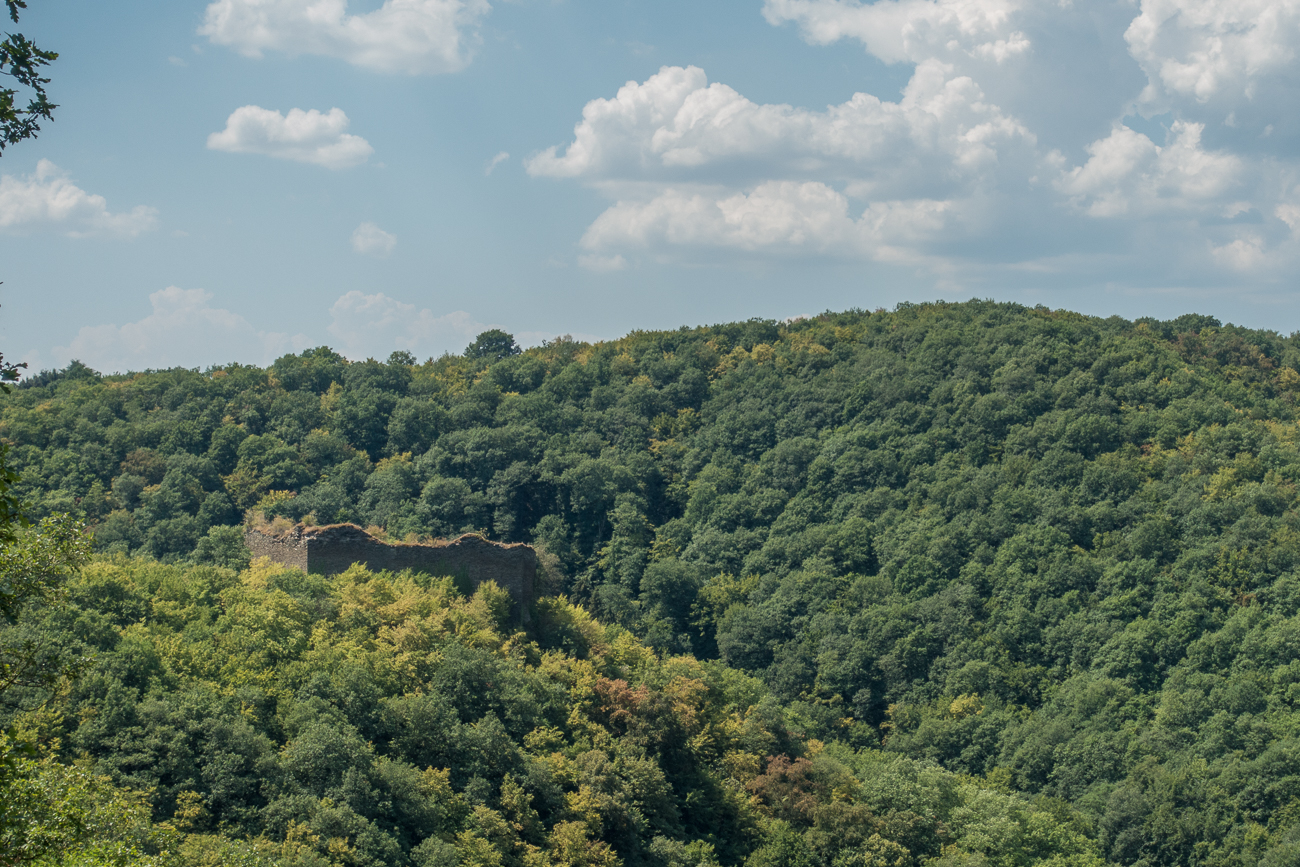 ... am gegenüberliegenden Hügel