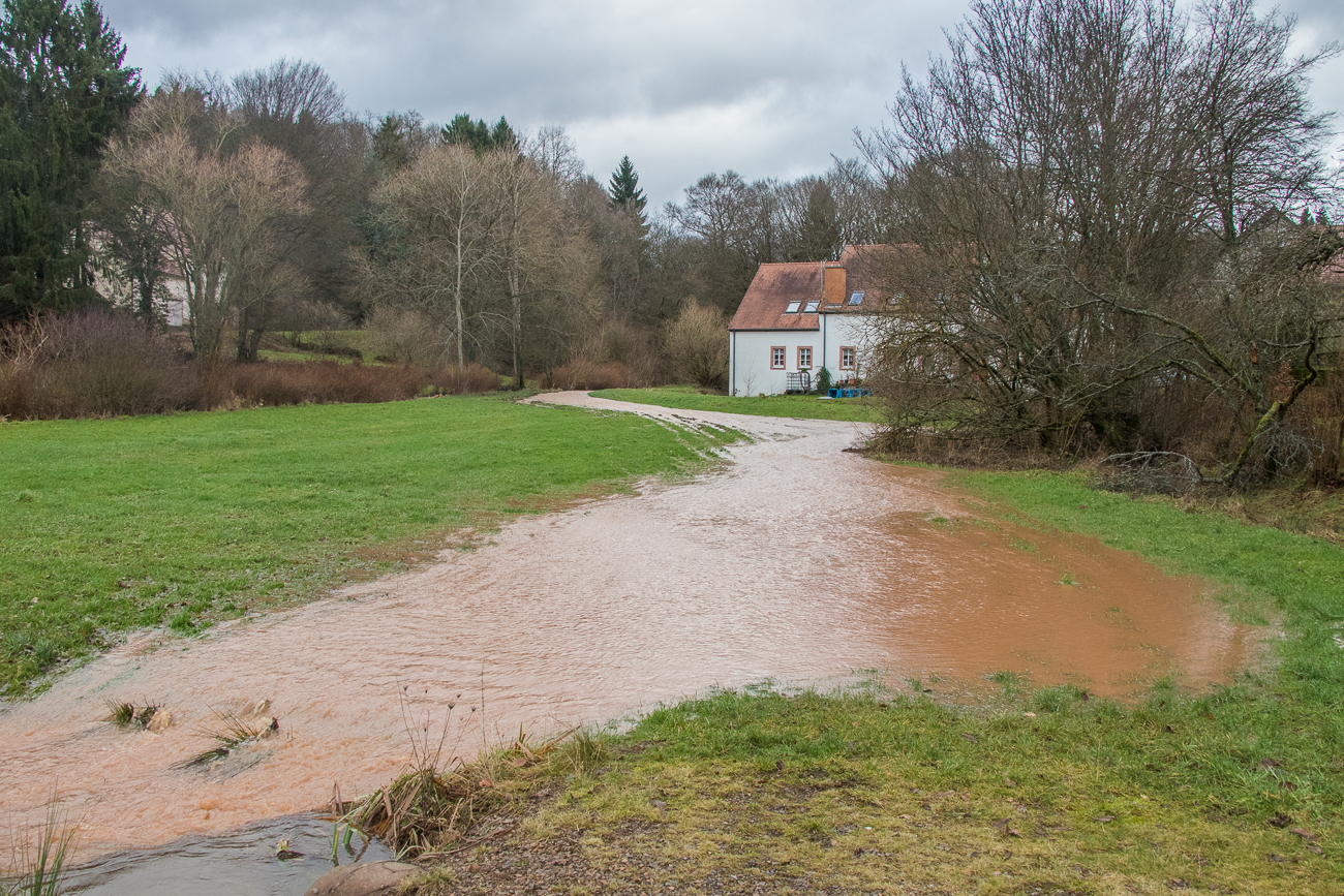 Der starke Regen zeigt seine (negative) Wirkung 