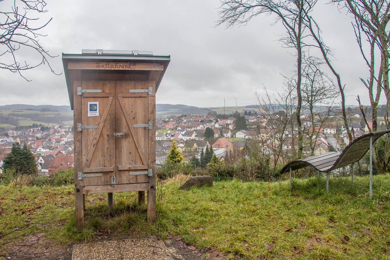 Der Getränkeschrank, leider wegen Vandalismus leer :-( 