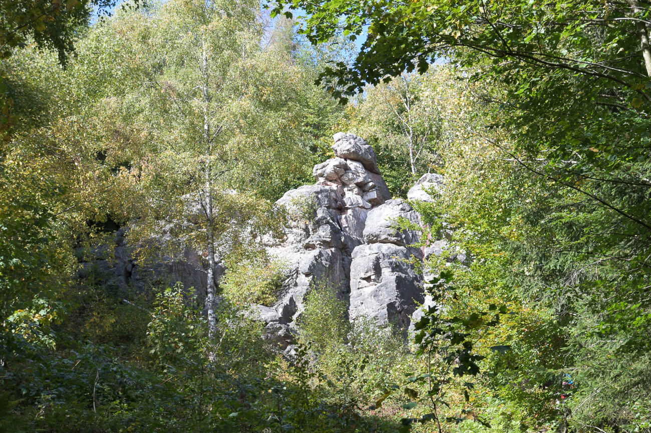 Felsen am Wanderweg