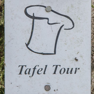 Kennzeichnung des Premiumwanderweges Schaumberg Tafeltour