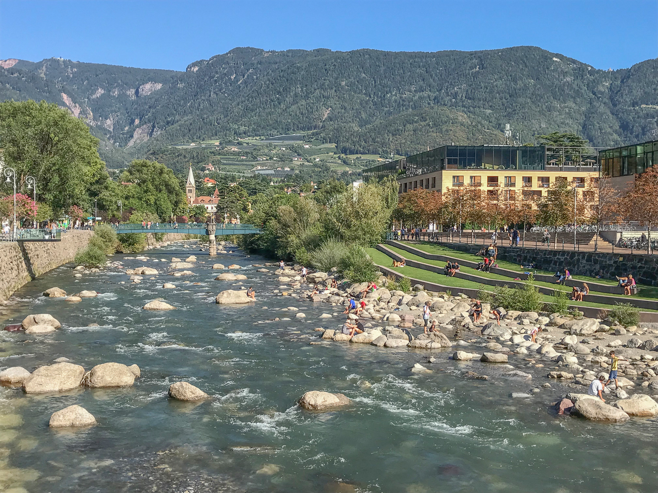 Wieder in Meran, Erfrischung am Fluss