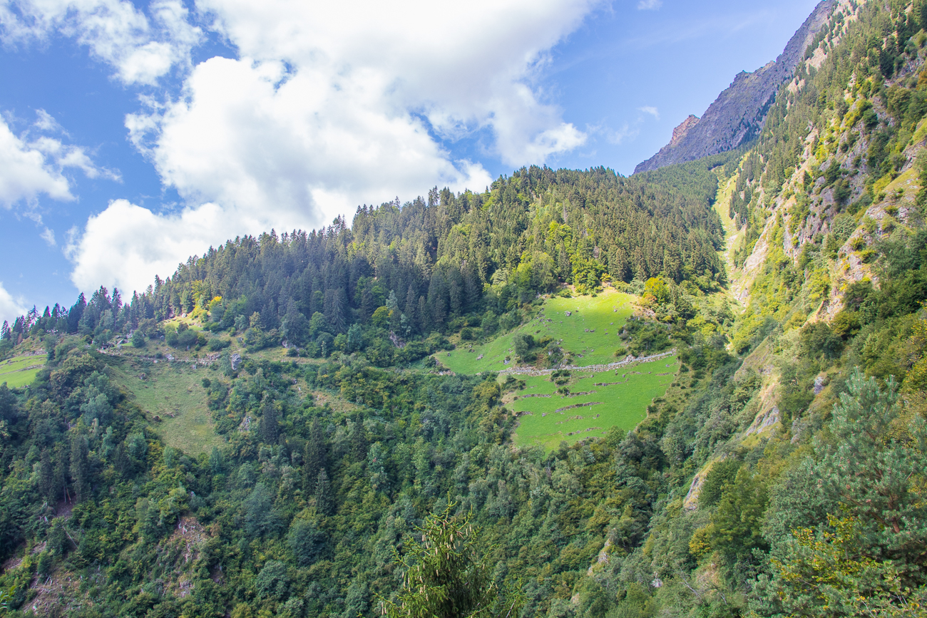 Blick zurück zum bereits gewanderten Teil des Weges