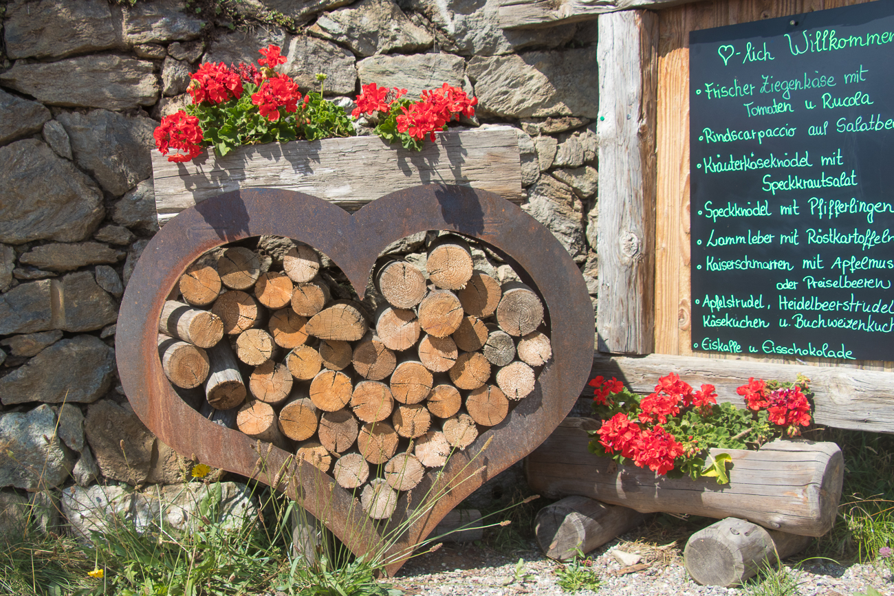 ... herzliche Begrüßung ...