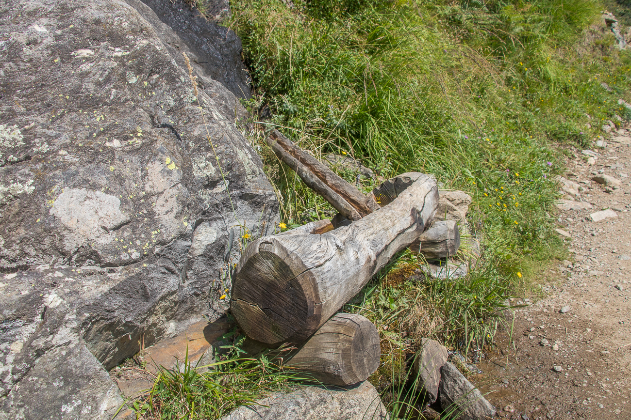 ... und in hölzernen Trögen