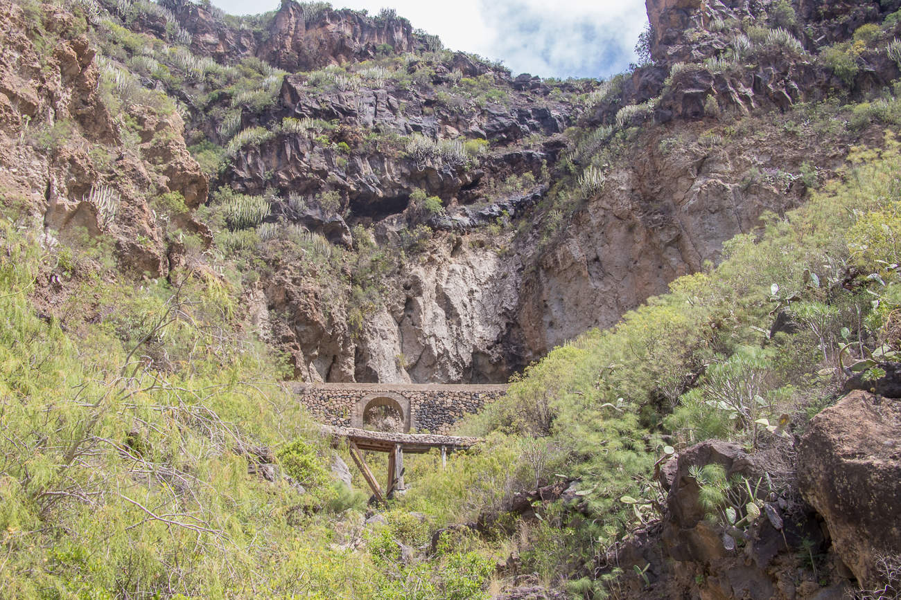 Brücke für eine Wasserleitung 