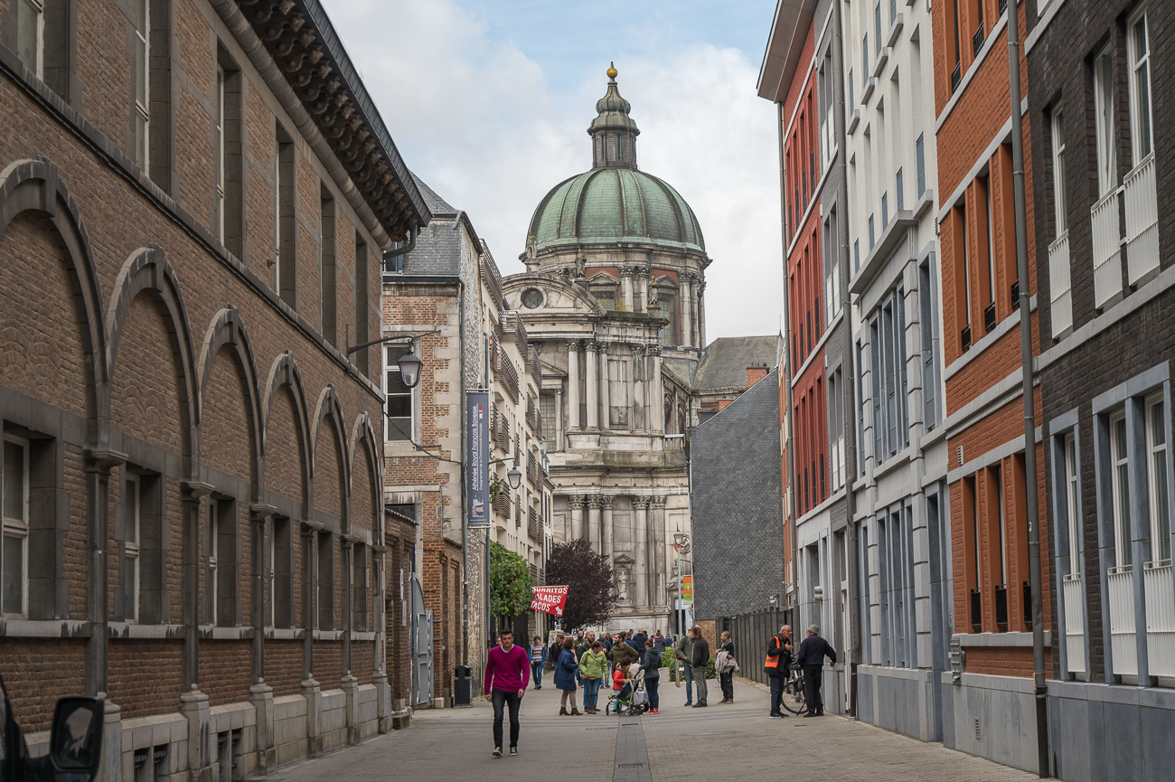 Felsgebilde mit kreisförmiger Struktur