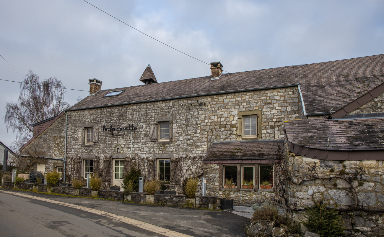Das (bekannte) Restaurant hat noch geschlossen, es ist eh noch zu früh für eine Pause