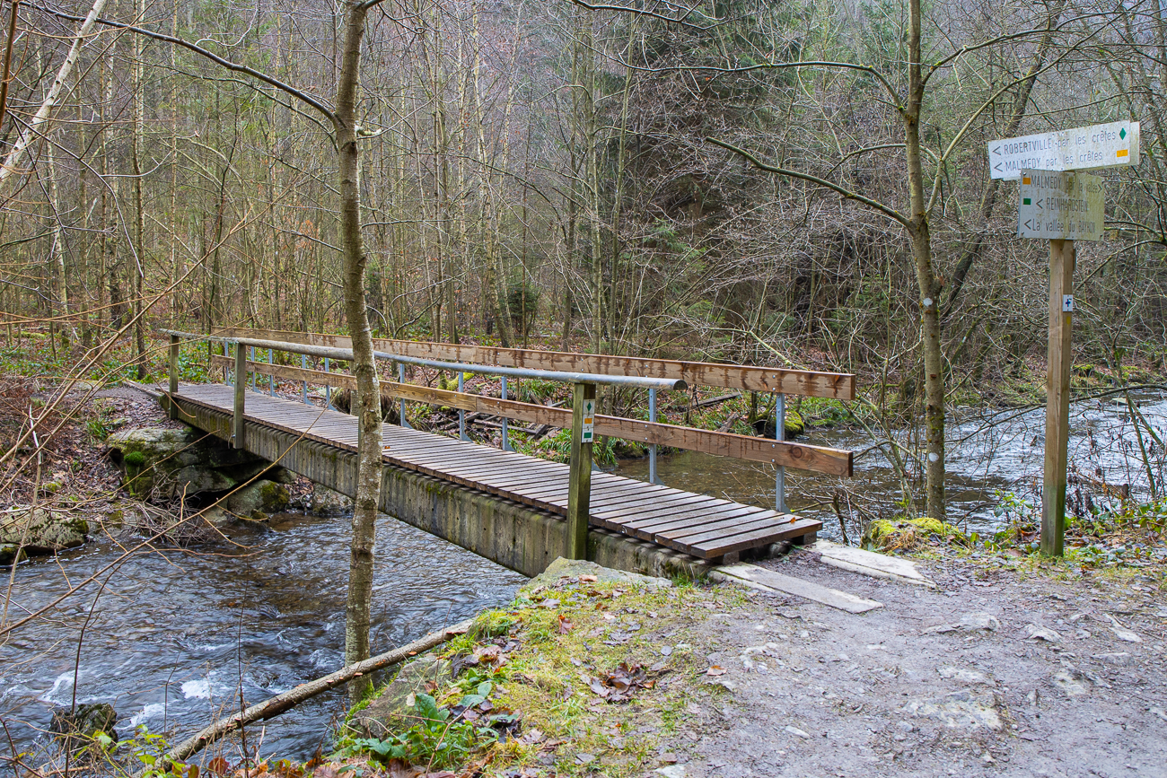 ... überqueren wir die Brücke ...
