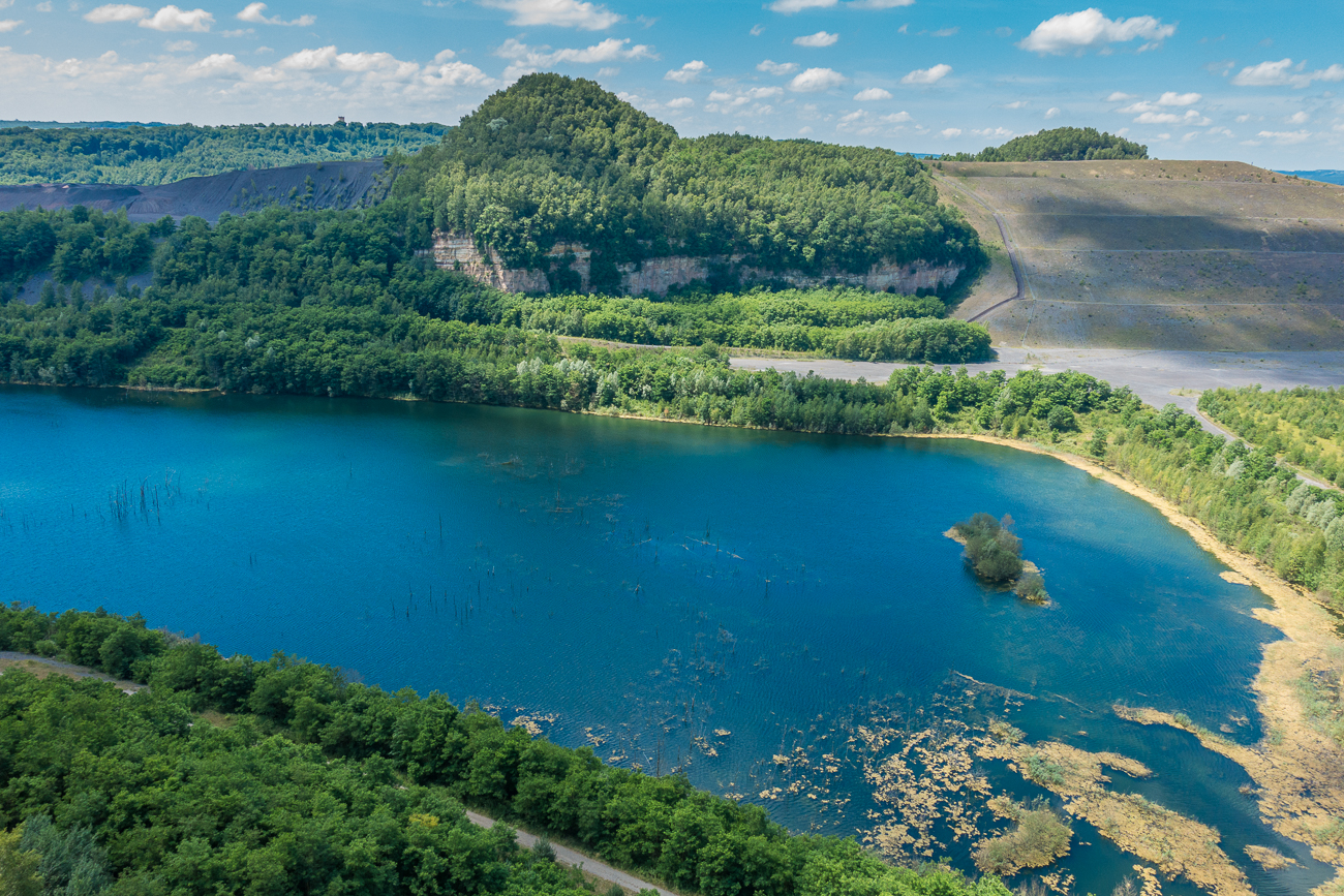 Aussichtspunkt am Steinbruch Carrière Barrois (Frankreich)