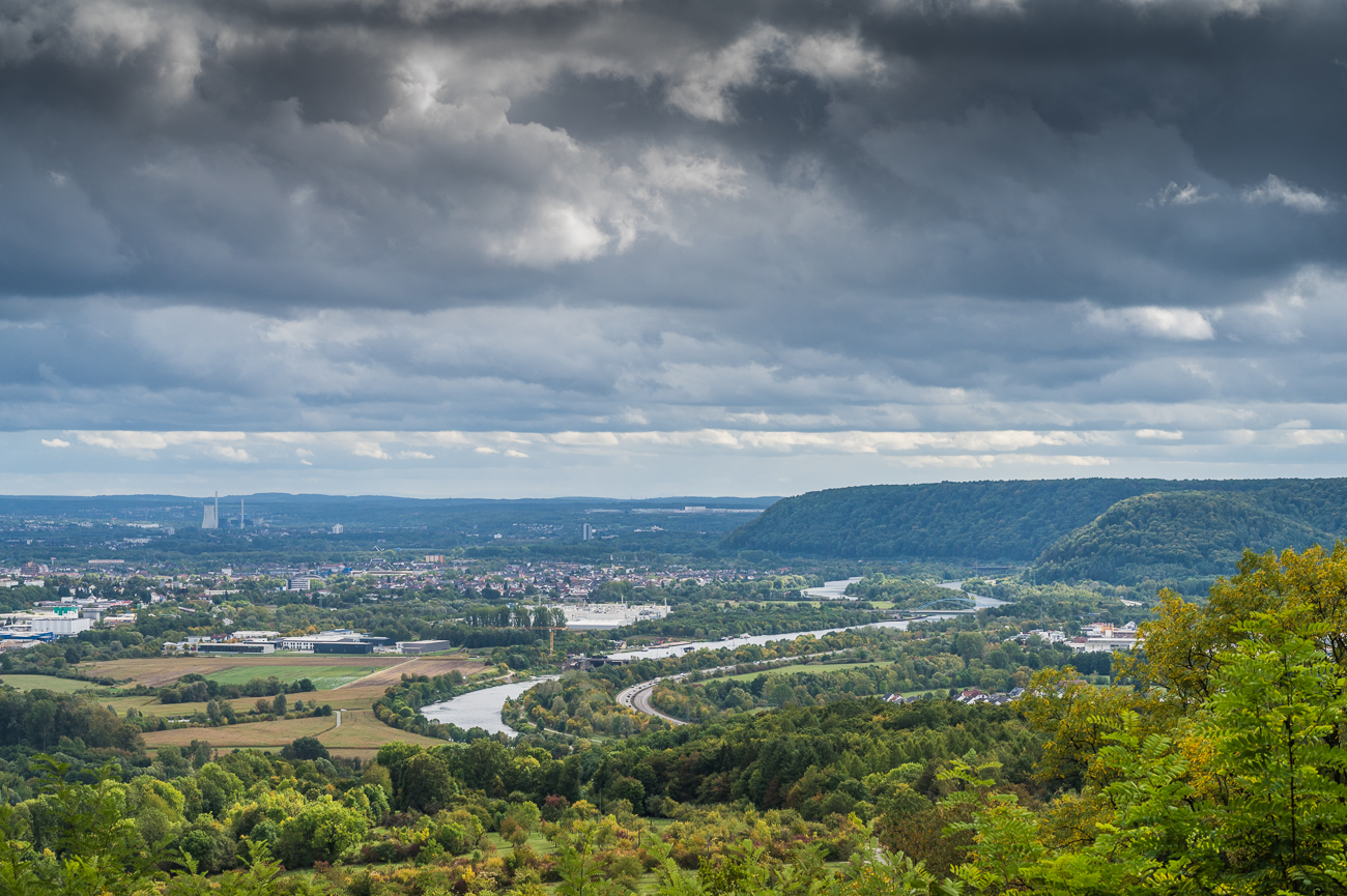 Blick auf die Saar und die Industrielandschaft