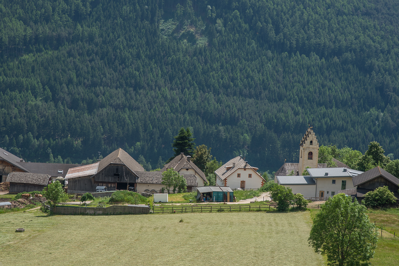Dorf unterm Kronplatz
