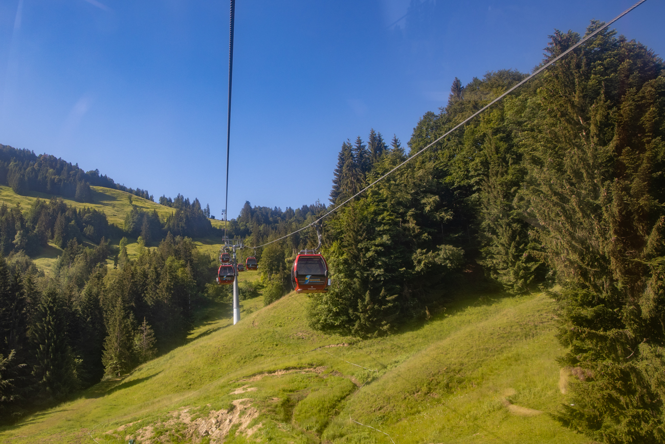 Mit der Seilbahn fahren wir zum Imberghaus [1.213 m] hinauf 