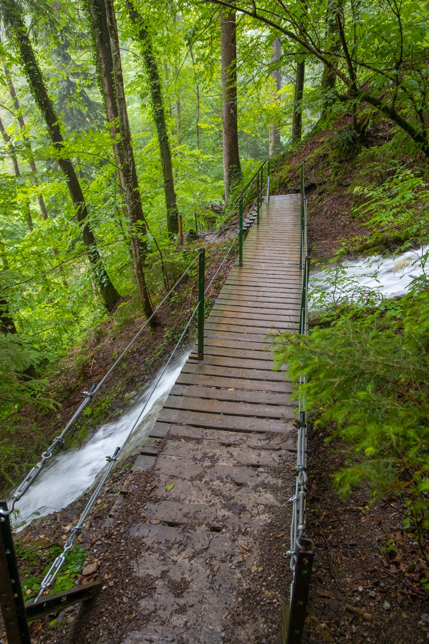 Brücke über den Sturzbach