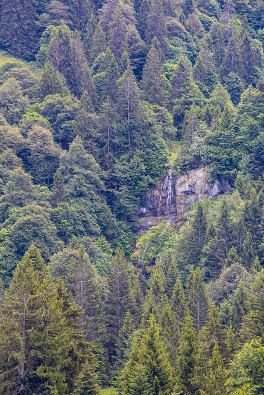 Wasserfall in der Ferne