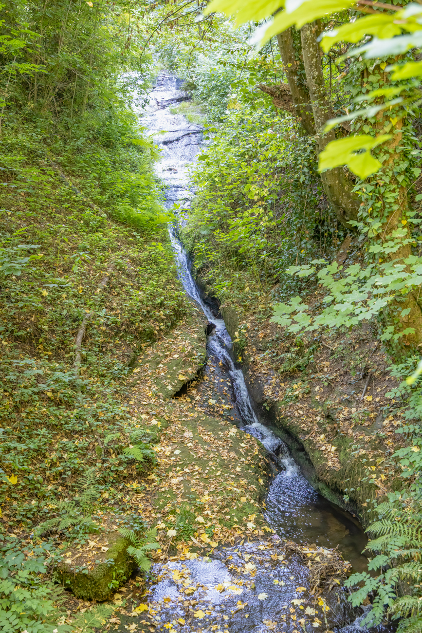 Wasserfall ist wohl etwas übertrieben ...