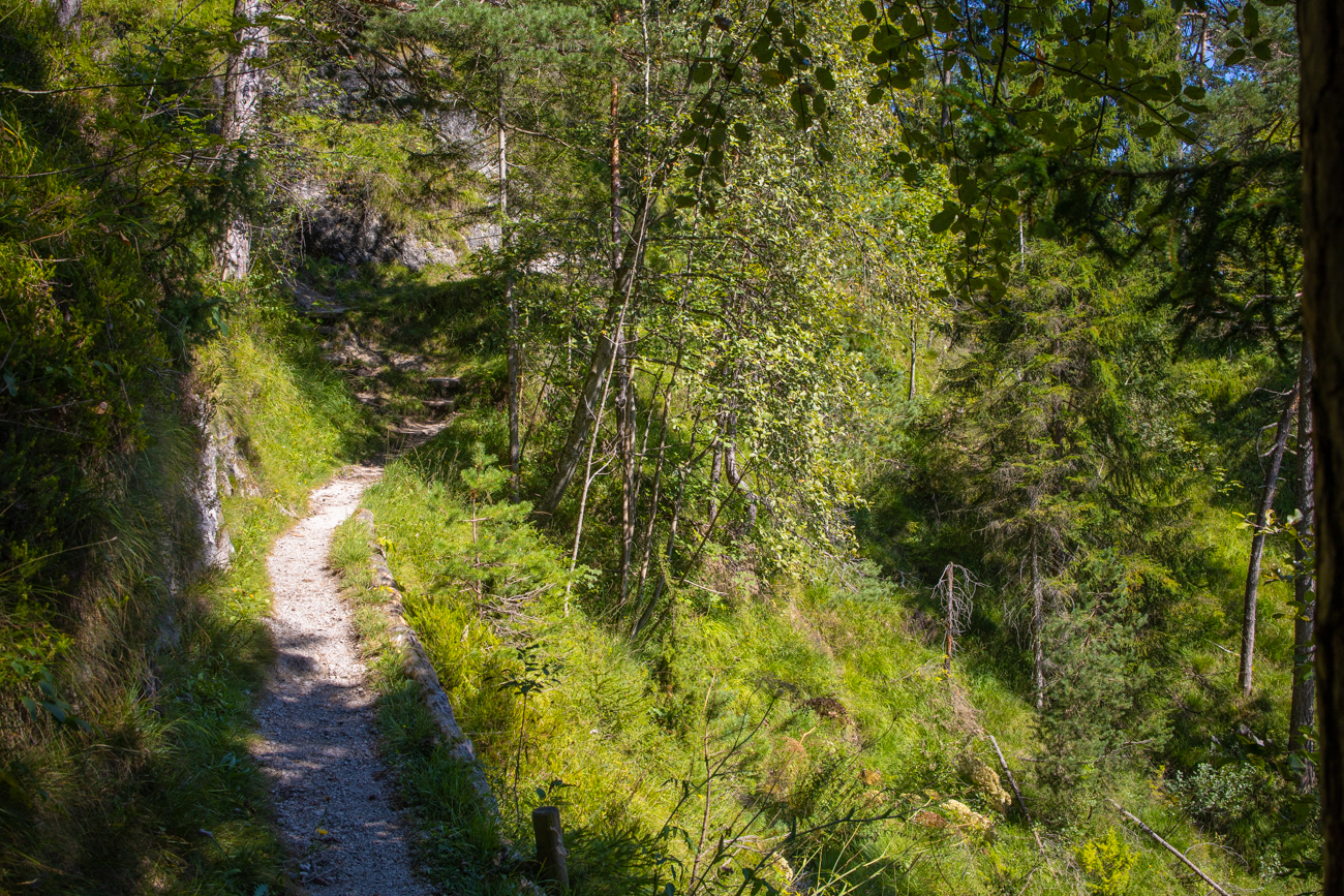 Die Sonne scheint angenehm in den Hang