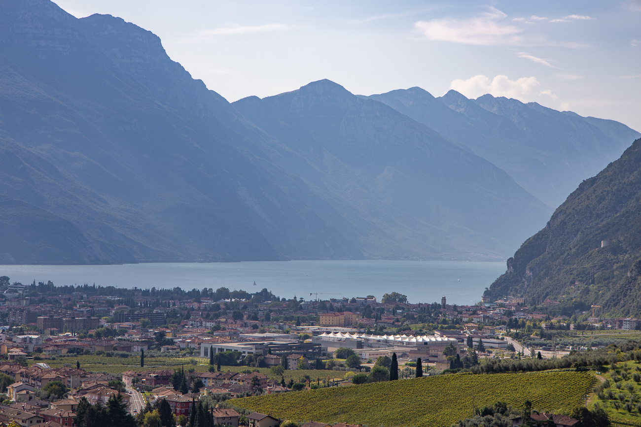 Blick zum Gardasee