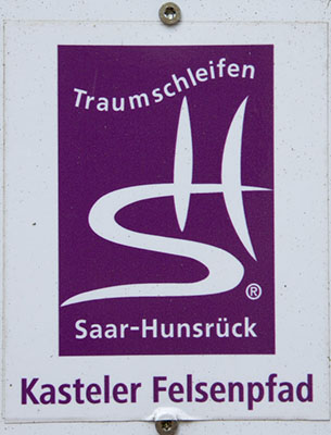 Kennzeichnung des Kasteler Felsenpfads