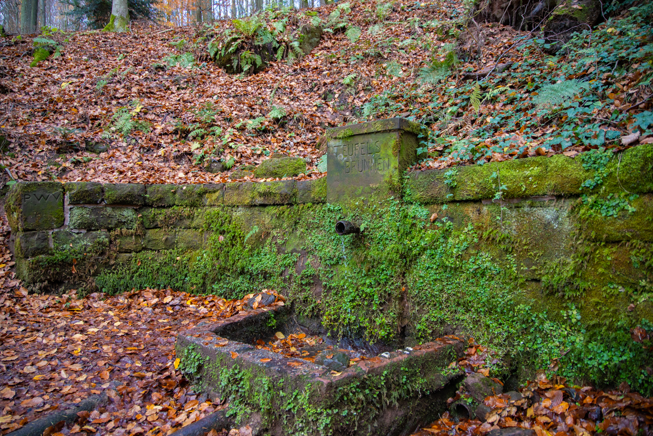 Am Teufelsbrunnen