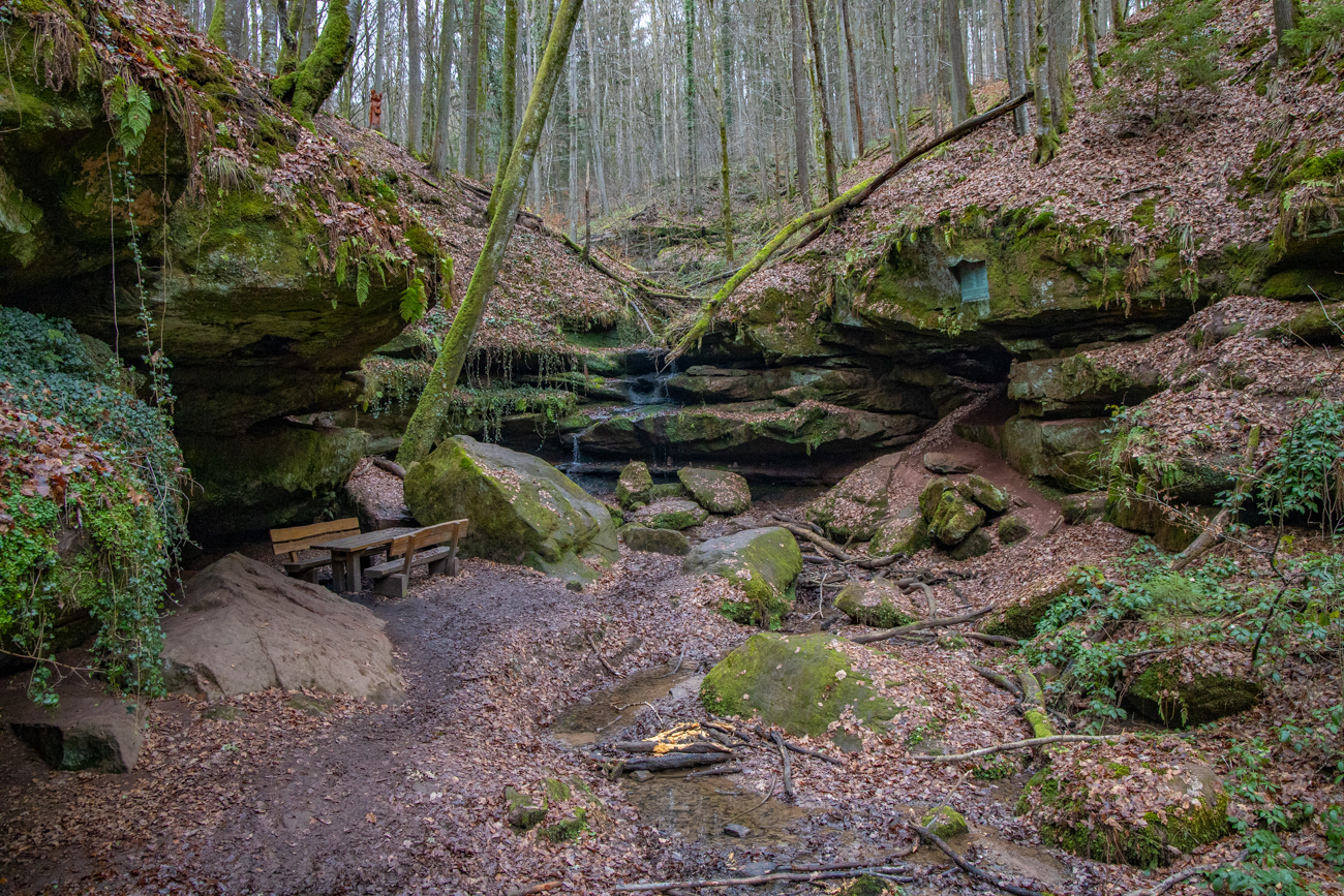 ... hoch über dem Rastplatz in der Klamm