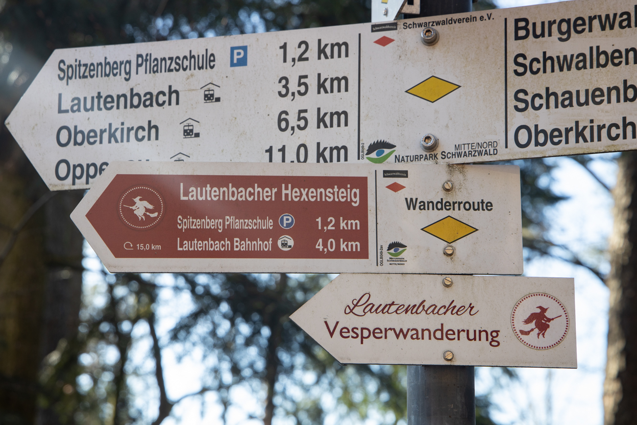 Kennzeichnung des Lautenbacher Hexensteigs