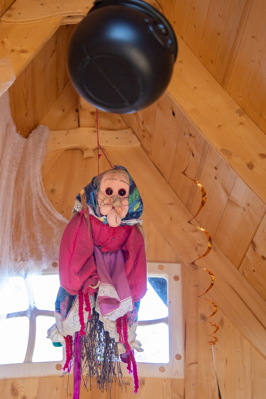 Das Innere des Häuschen ist nett ausgeschmückt