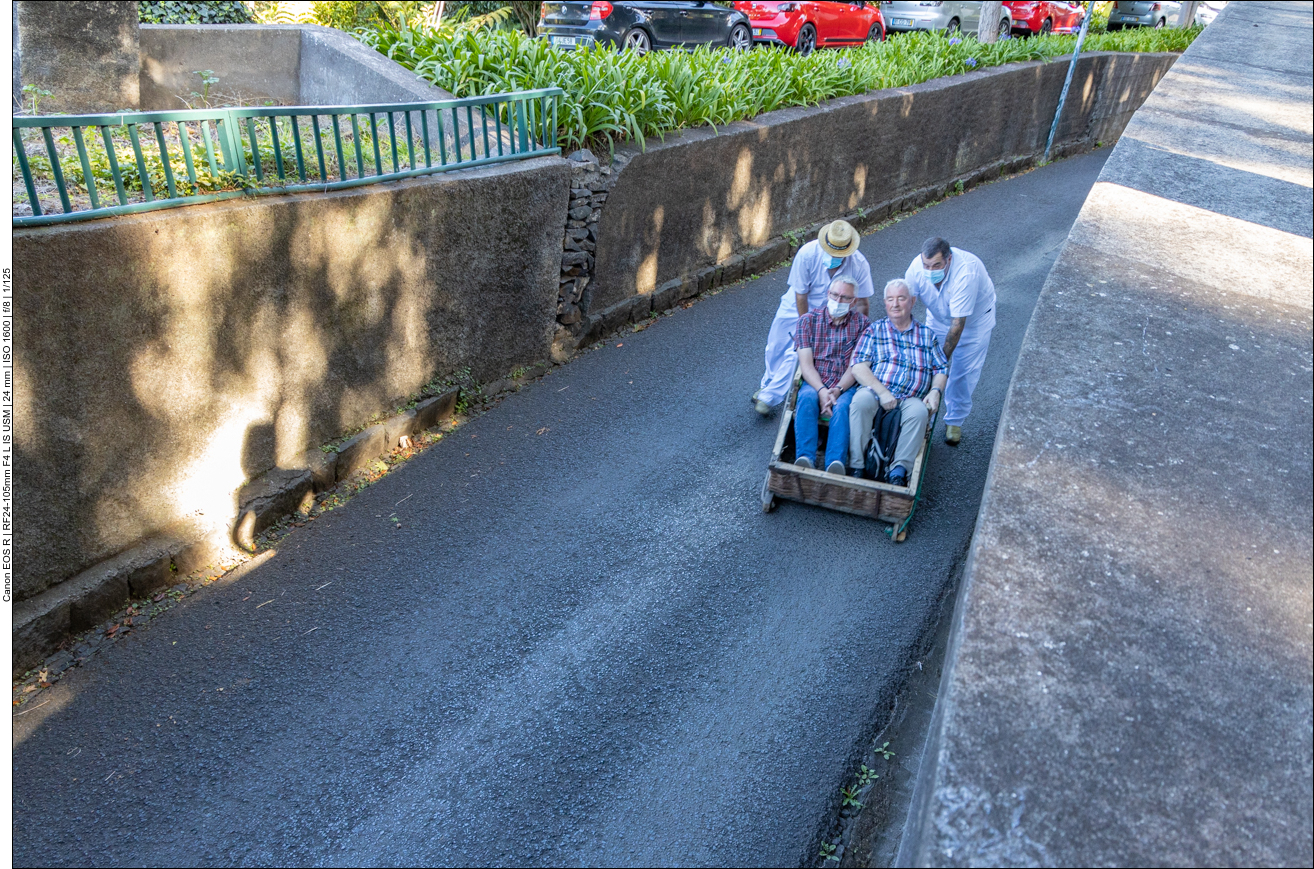 Für die Korbschlittenfahrten ist Funchal bekannt, dort geht es später noch hin